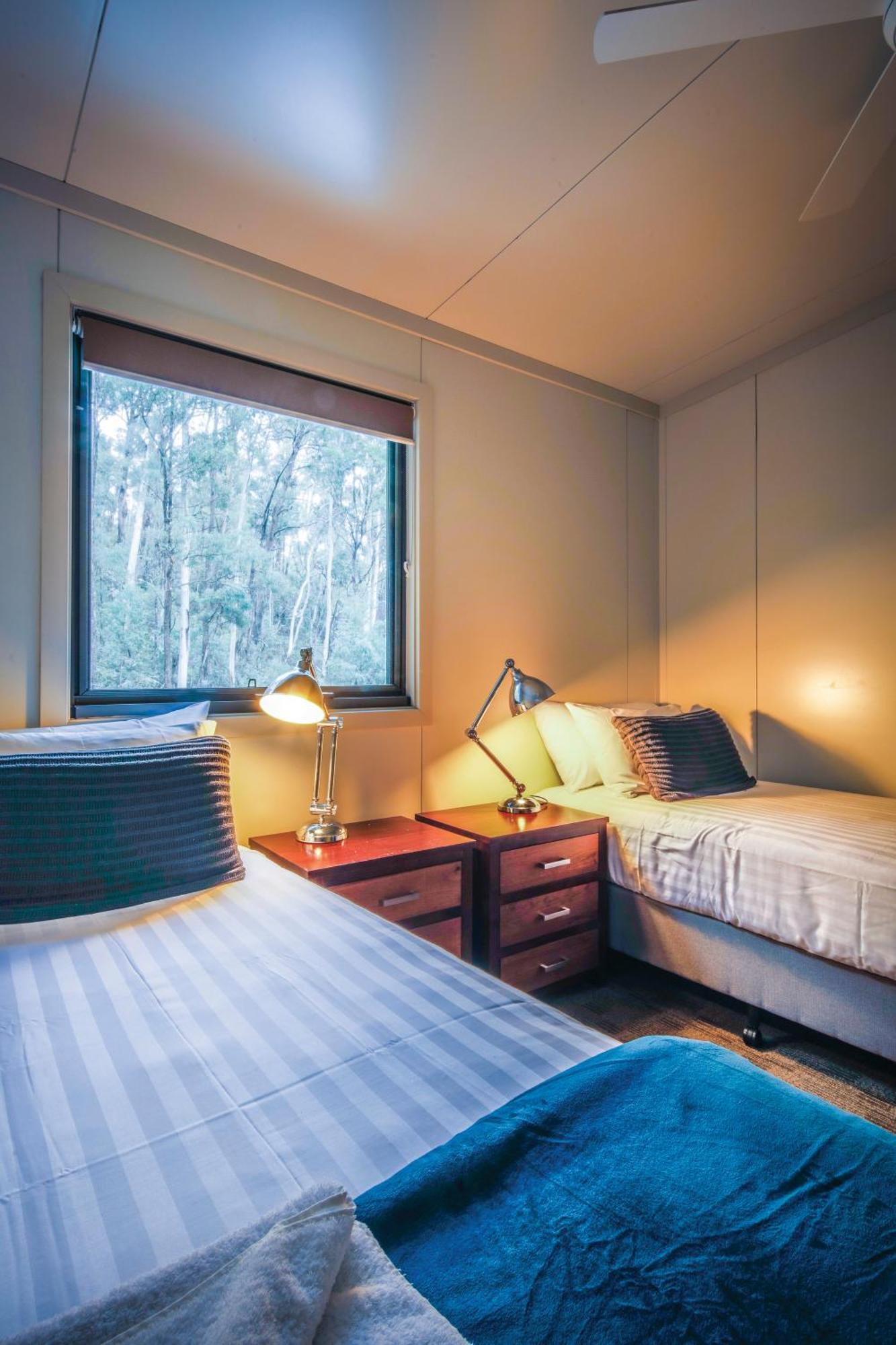 Вилла Yarrangobilly Caves House Номер фото
