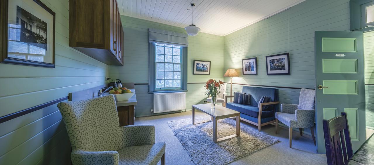 Вилла Yarrangobilly Caves House Экстерьер фото