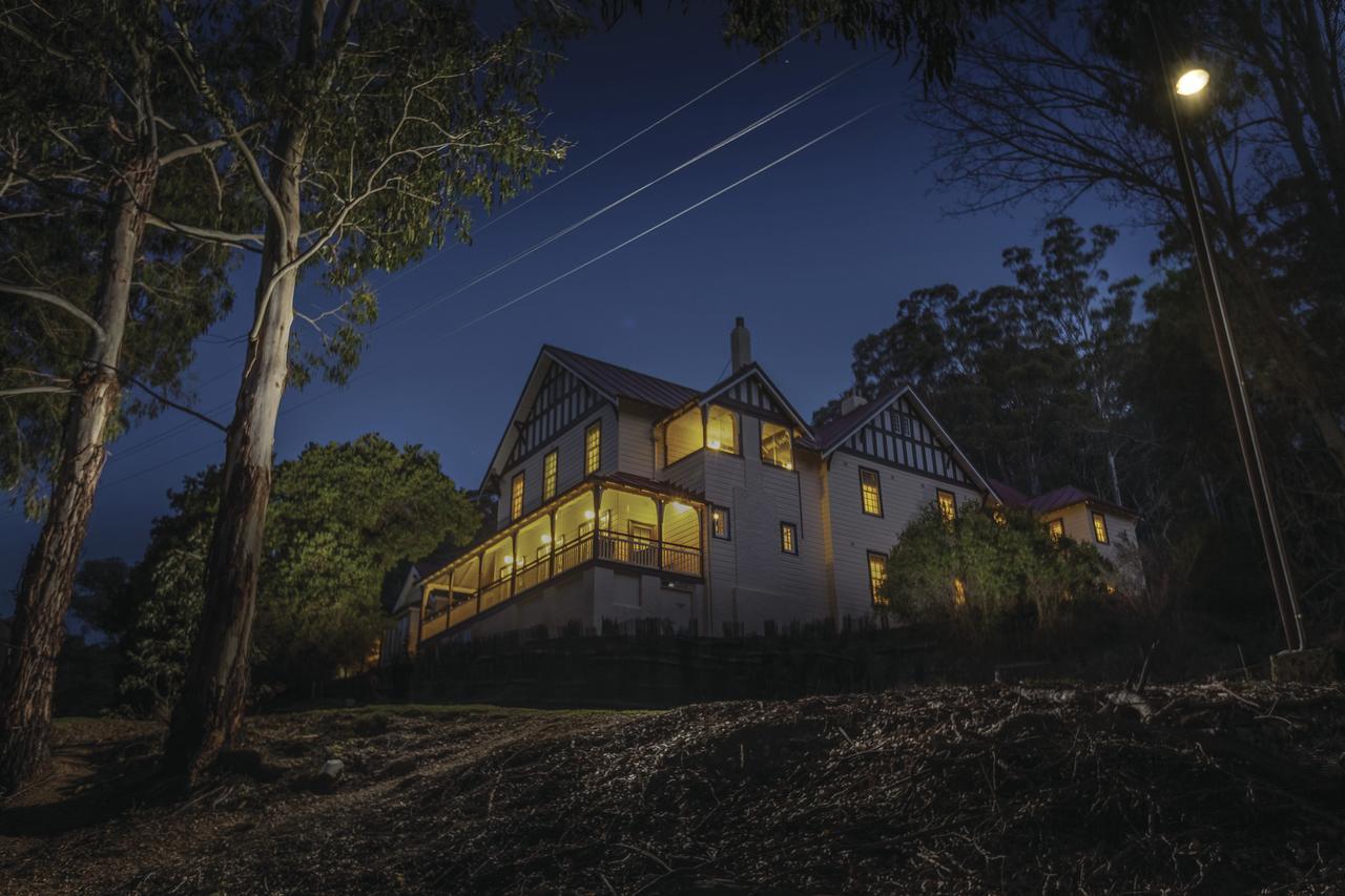 Вилла Yarrangobilly Caves House Экстерьер фото