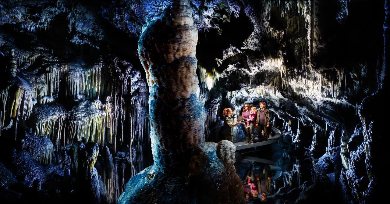 Вилла Yarrangobilly Caves House Экстерьер фото