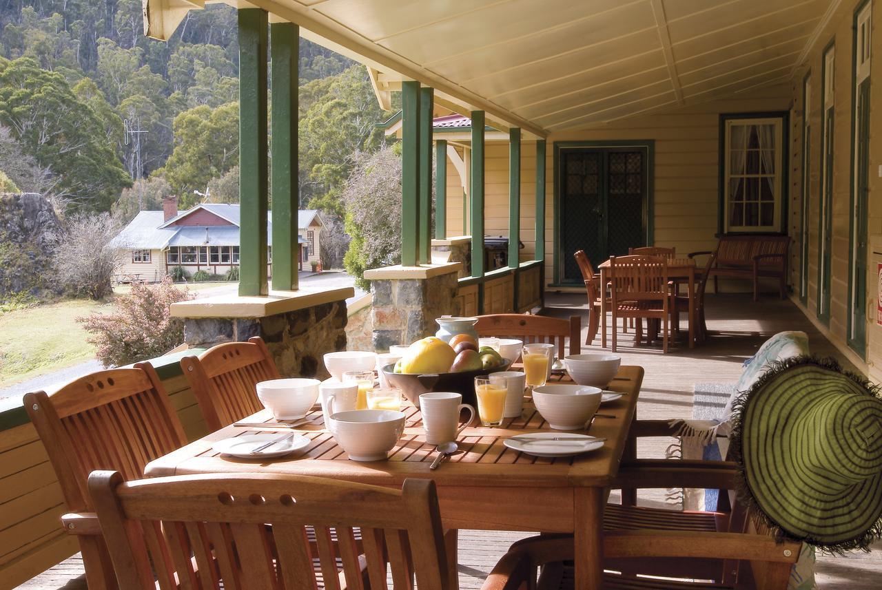 Вилла Yarrangobilly Caves House Экстерьер фото