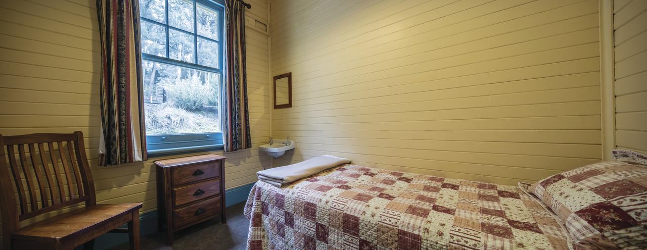 Вилла Yarrangobilly Caves House Экстерьер фото