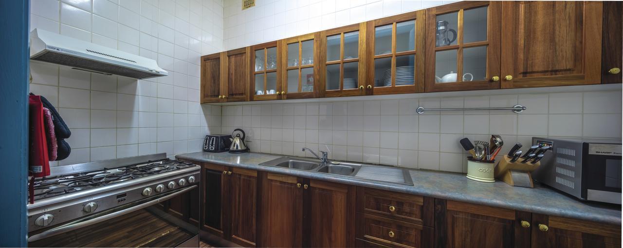 Вилла Yarrangobilly Caves House Экстерьер фото